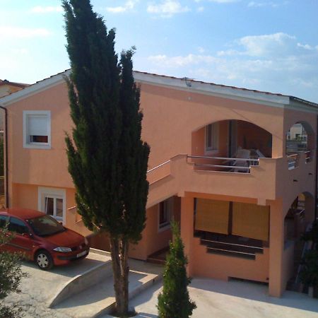 Apartments Slavka 罗戈兹尼察 外观 照片