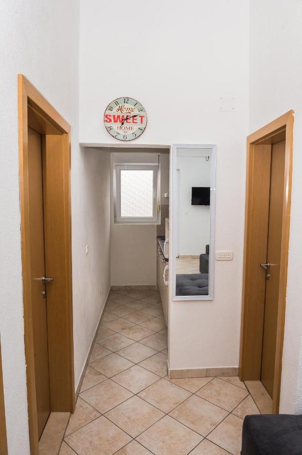 Apartments Slavka 罗戈兹尼察 外观 照片