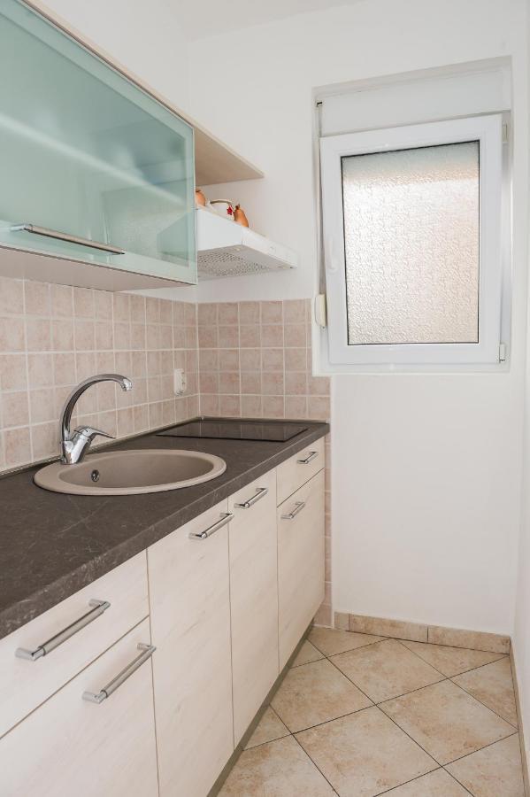 Apartments Slavka 罗戈兹尼察 外观 照片