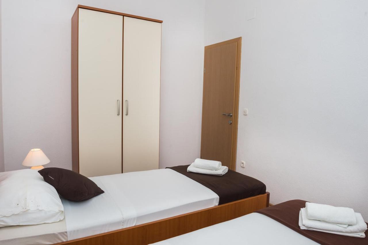 Apartments Slavka 罗戈兹尼察 外观 照片